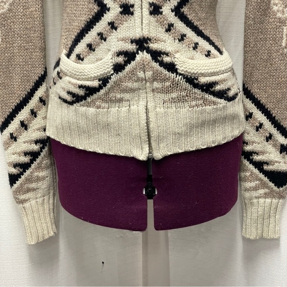 Tina knitted zip up wool sweater - Picture 11 of 16